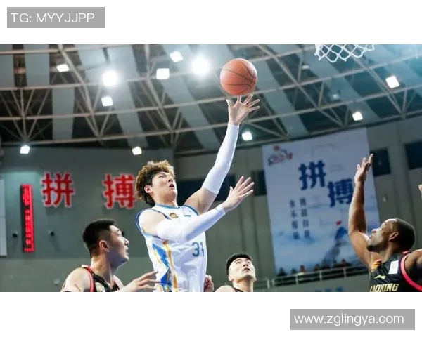 姚明身高变化引发热议球迷纷纷猜测背后原因与影响