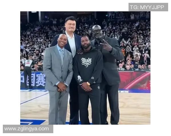 姚明幽默应对提问展现风趣个性引发观众阵阵欢笑