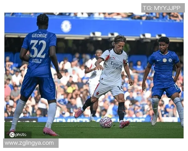 德甲精彩对决切尔西大胜AC米兰全场沸腾赛后分析引发热议