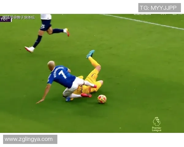 英超激战拜仁大胜尤文图斯点球大战引发全场狂欢点评 英超激战拜仁大胜尤文图斯点球大战引发全场狂欢点评